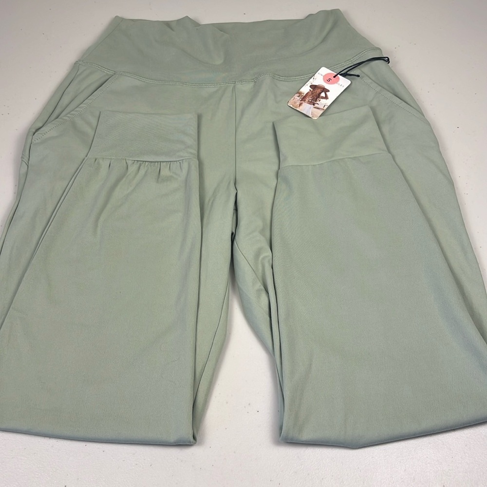 Sincerely Jules Lux High Waisted Jogger with Pockets.‎ NWT! Beautiful Jogger!